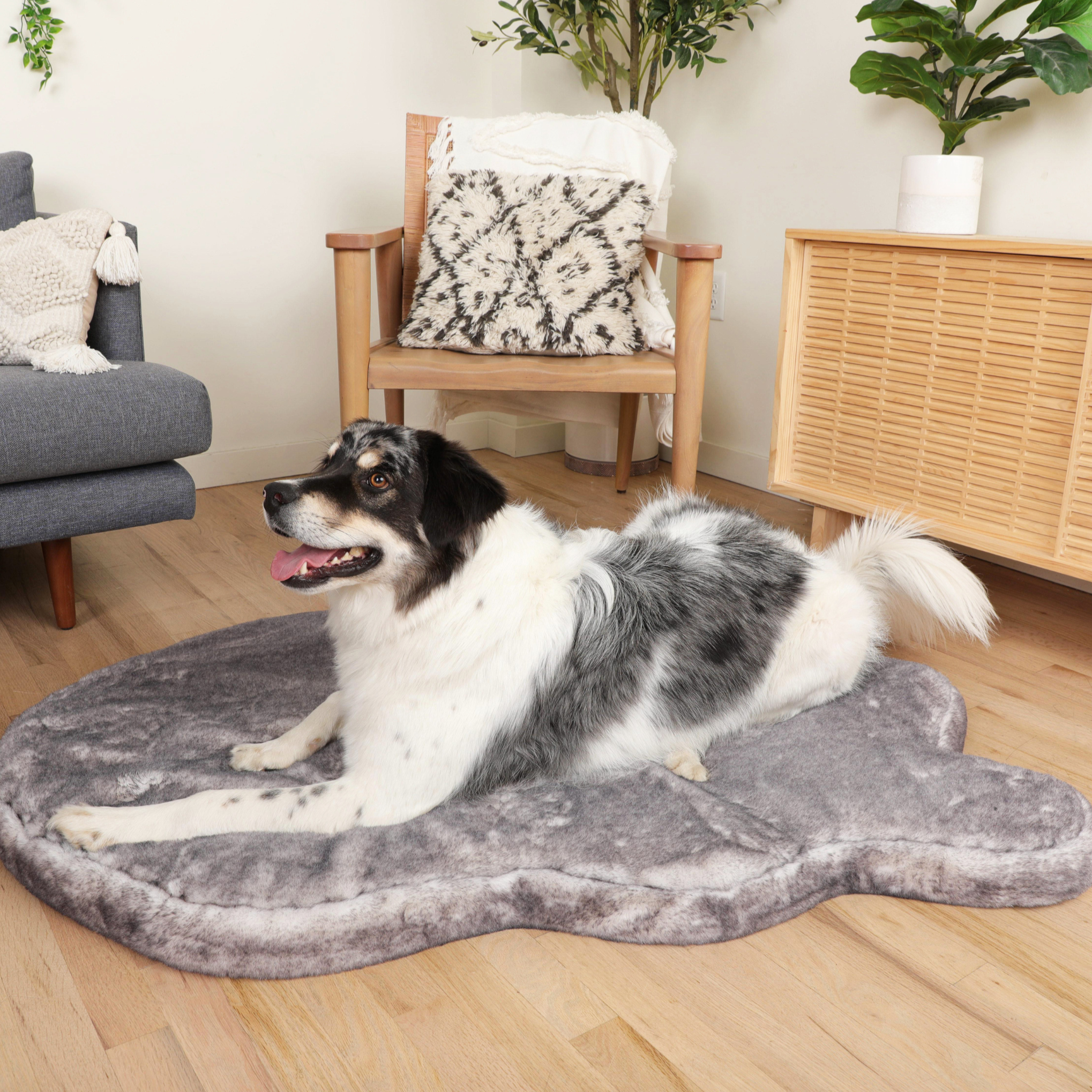PupRug® Luxe Faux Fur Orthopedic Dog Bed - Ultra Soft Chinchilla