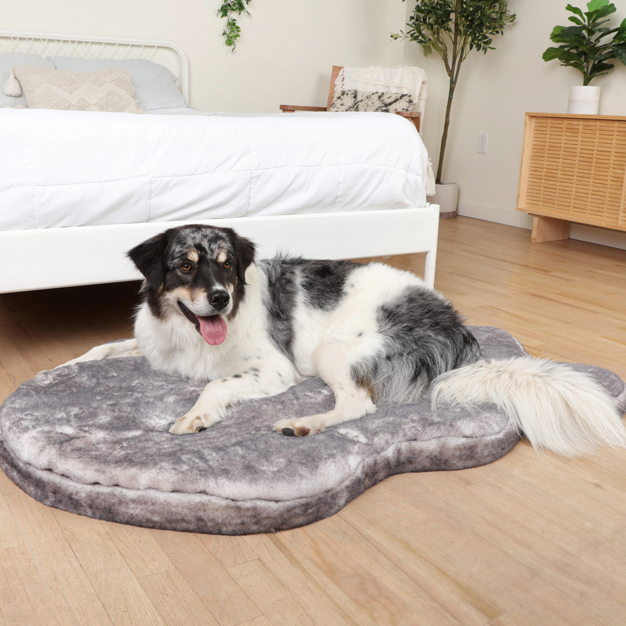 PupRug® Luxe Faux Fur Orthopedic Dog Bed - Ultra Soft Chinchilla