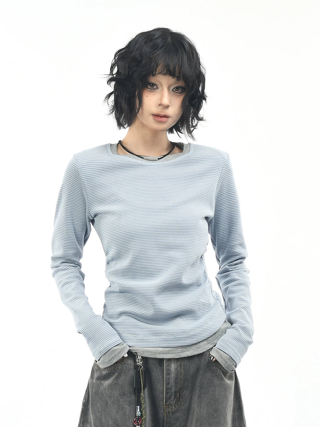 OV original/American retro fake two-piece striped long sleeved T-shirt for women in autumn, shoulder length short, waist cinching and slimming base shirt
