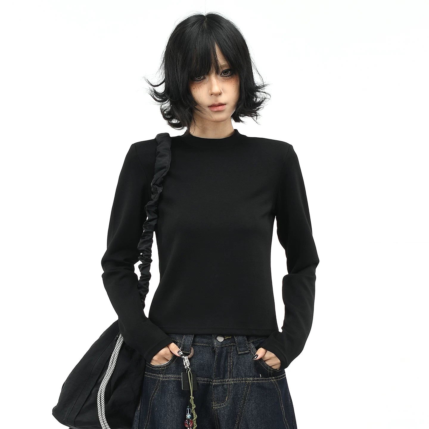 OV original/American slim fit solid color half high neck long sleeved T-shirt for women in autumn, short style shoulder pads, high-end feeling, base shirt trend