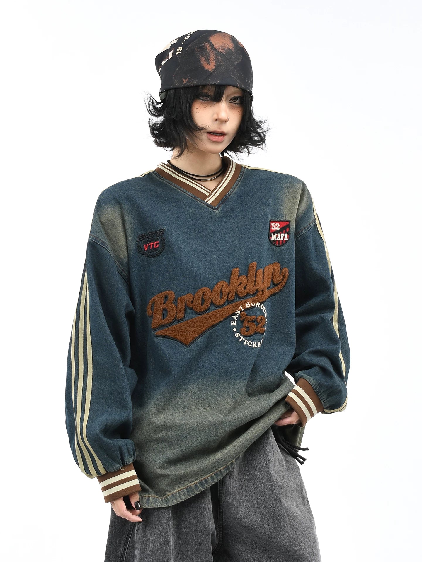 OV original/American college style V-neck washed denim hoodie for men and women, autumn loose towel embroidered retro top trend