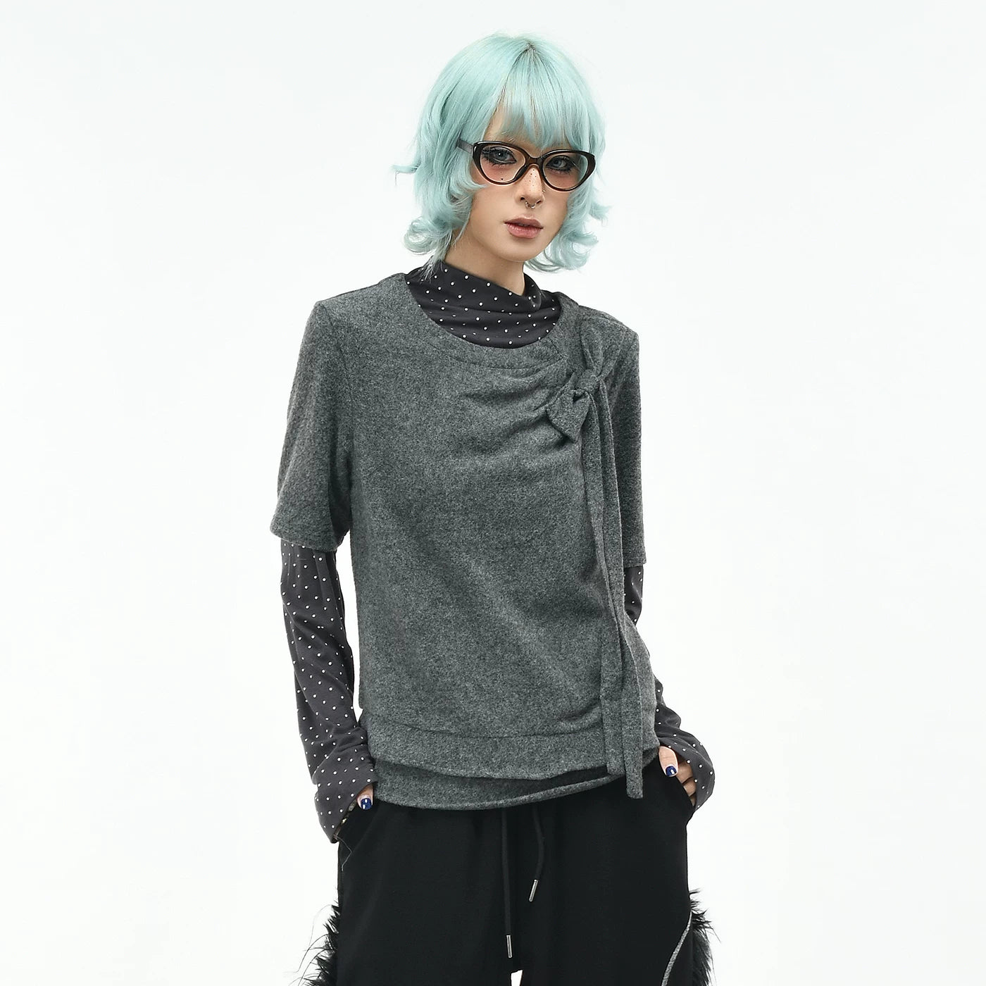 OV Original/Light Yagrei style fake two-piece long sleeved T-shirt for women's autumn slim fit short bow design top