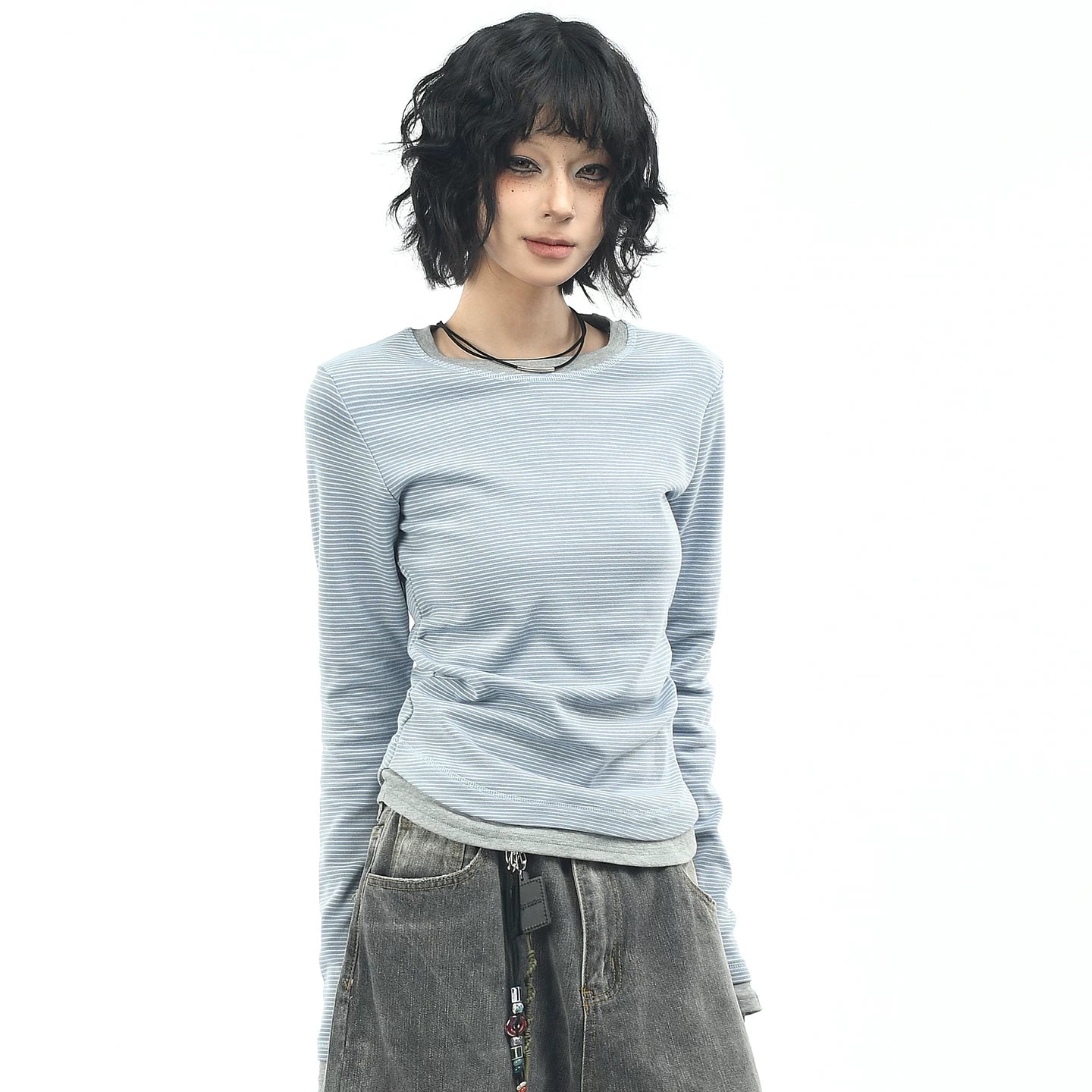 OV original/American retro fake two-piece striped long sleeved T-shirt for women in autumn, shoulder length short, waist cinching and slimming base shirt