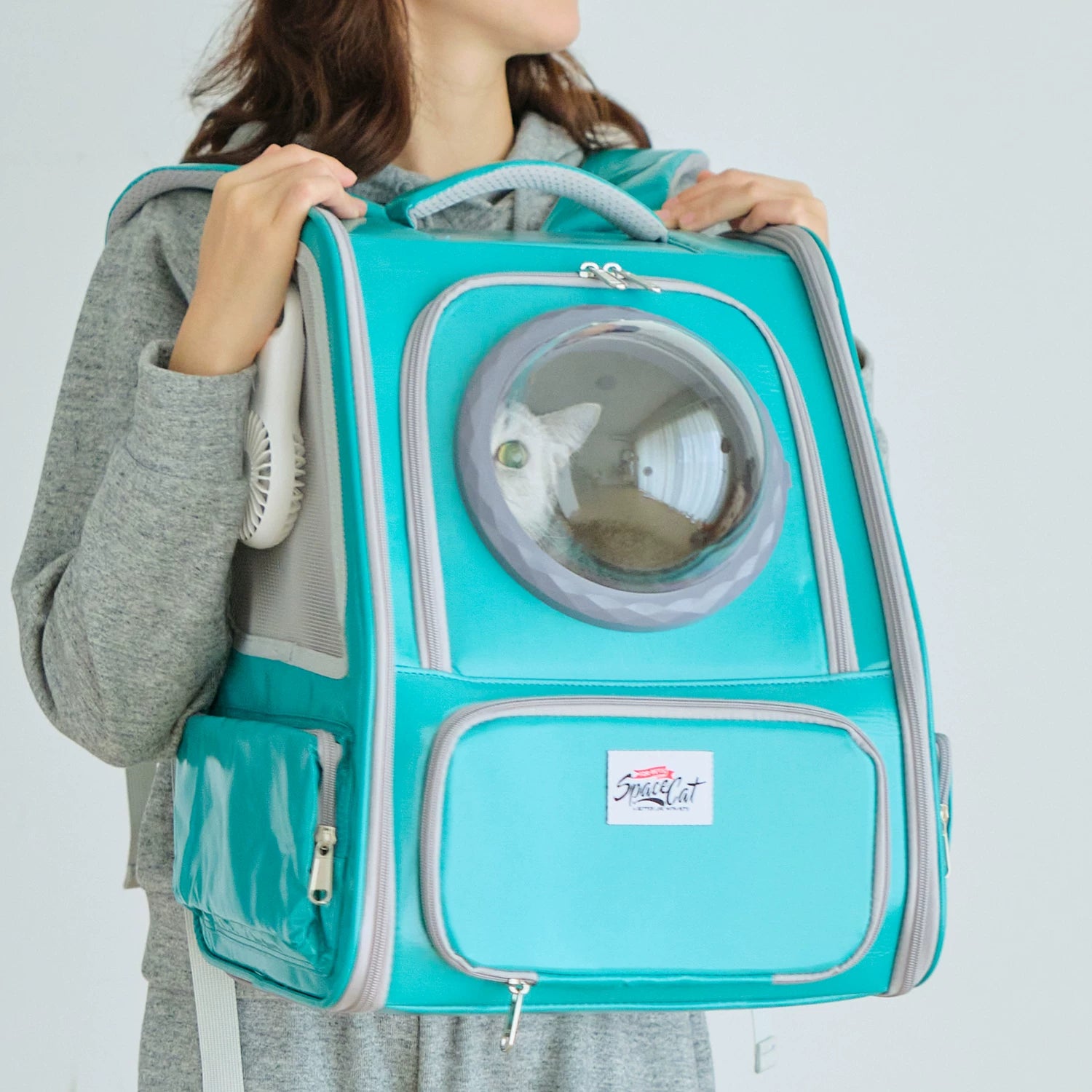 Ostracod cat bag for outdoor use, portable pet backpack for carrying cats on both shoulders, large capacity, warm cabin for winter travel