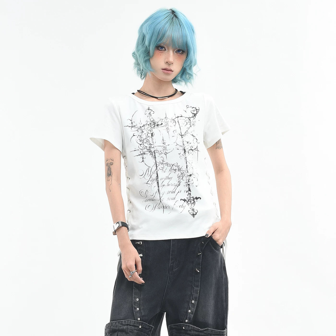 OV original/light Asian style graffiti strap design shoulder short sleeved T-shirt for women's summer slim fit short style spicy girl top trend