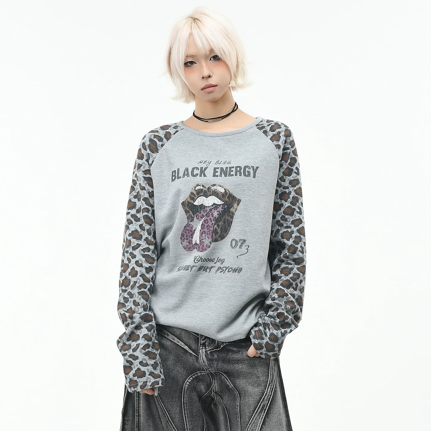 OV original/American style spicy girl leopard print splicing short long sleeved T-shirt for men and women in autumn loose rolling stone print top trend