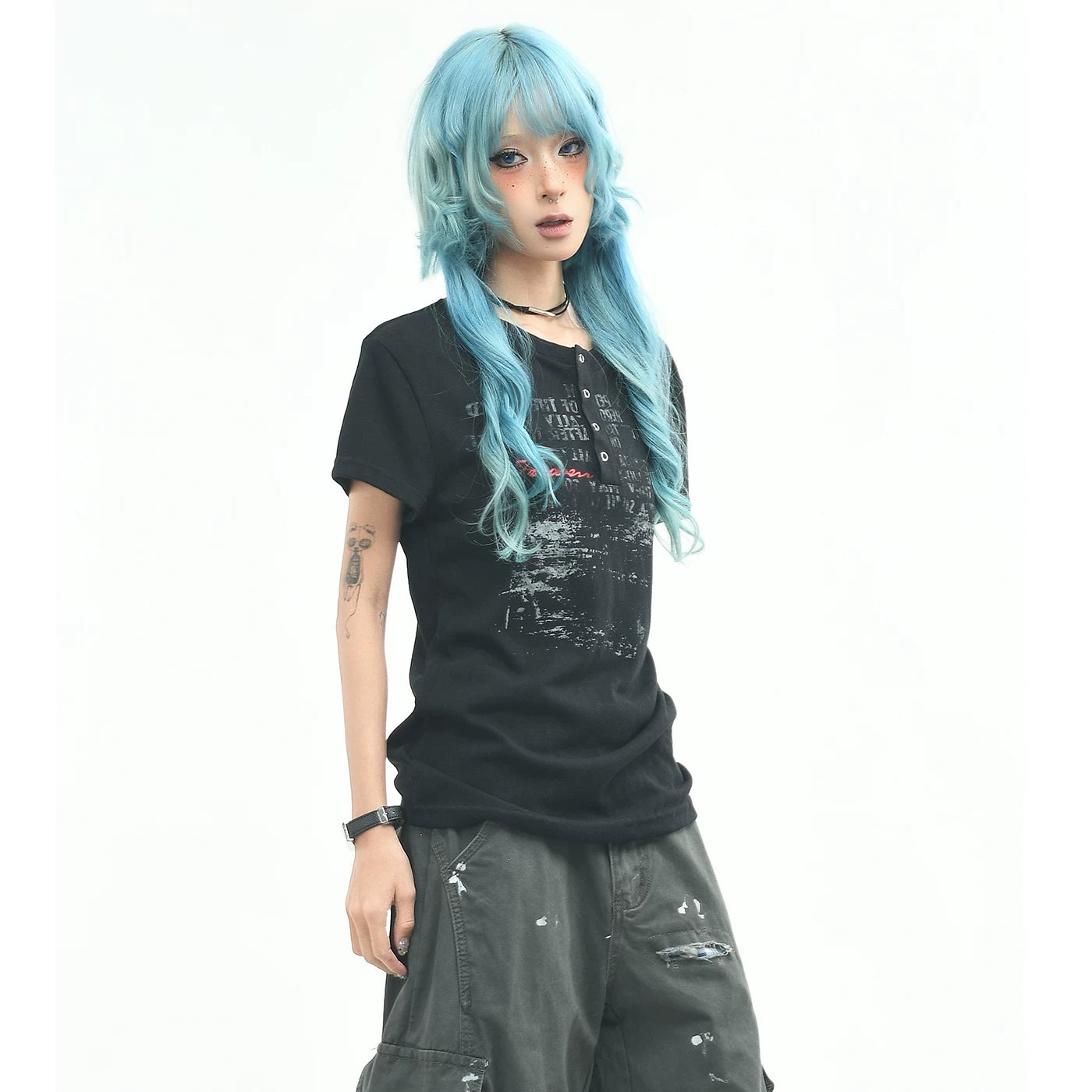 OV original/light Asian style letter graffiti shoulder short sleeved T-shirt for women's summer slim fit short style Henry collar American top