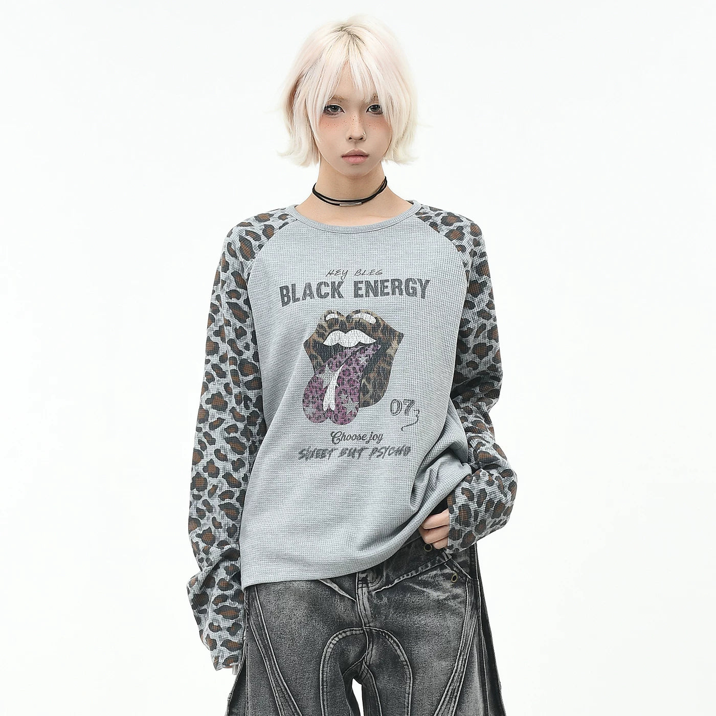 OV original/American style spicy girl leopard print splicing short long sleeved T-shirt for men and women in autumn loose rolling stone print top trend