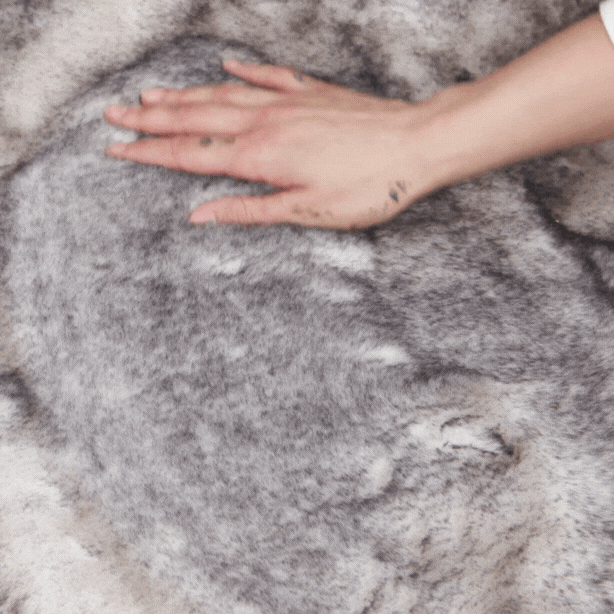 PupRug® Luxe Faux Fur Orthopedic Dog Bed - Ultra Soft Chinchilla