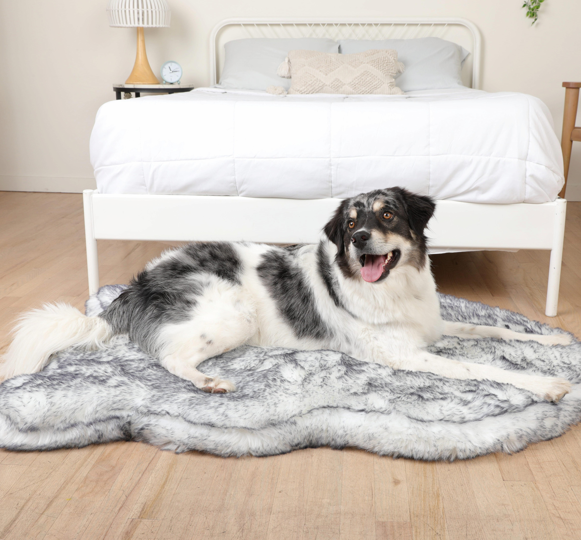 PupRug® Luxe Faux Fur Orthopedic Dog Bed - Ultra Plush Arctic Fox